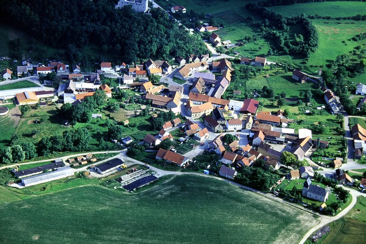 Burgruine Ehrenstein – widok 2