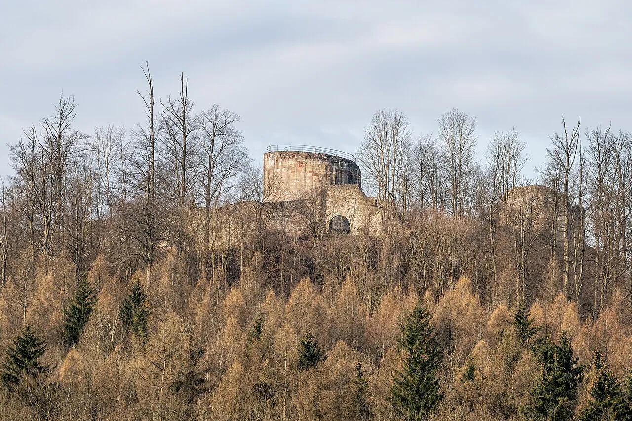 Burgruine Henneberg – widok 3