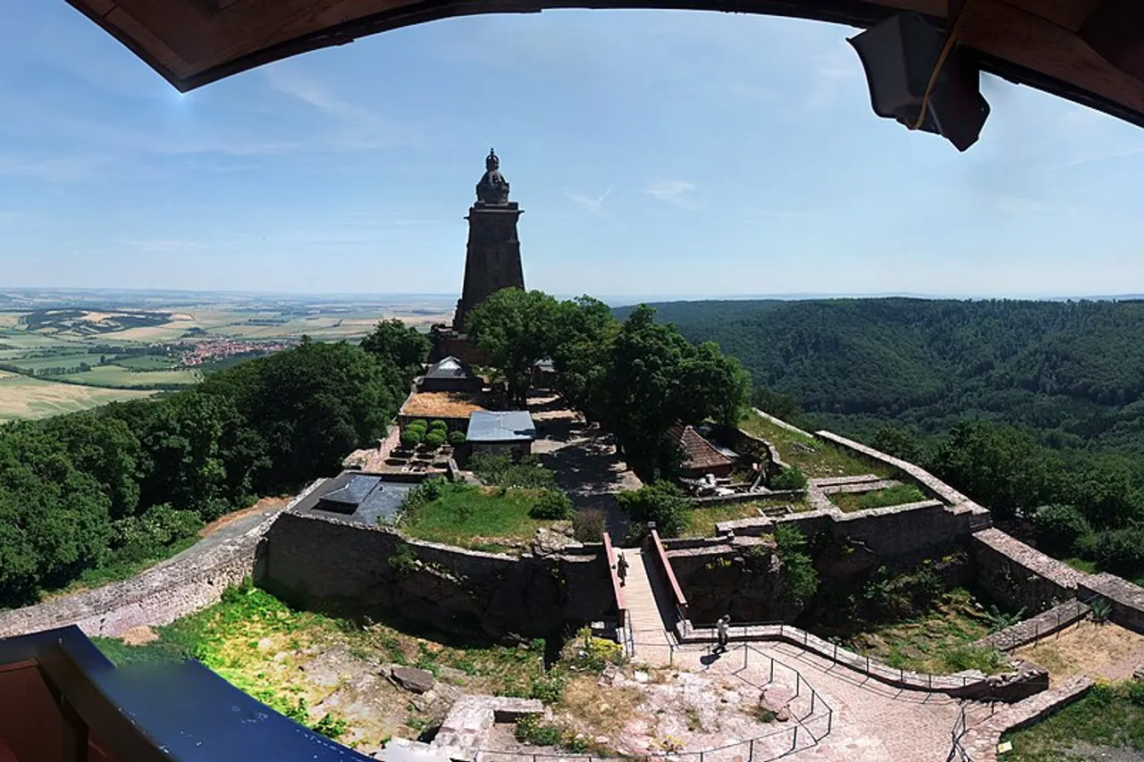 Reichsburg Kyffhausen – widok 1