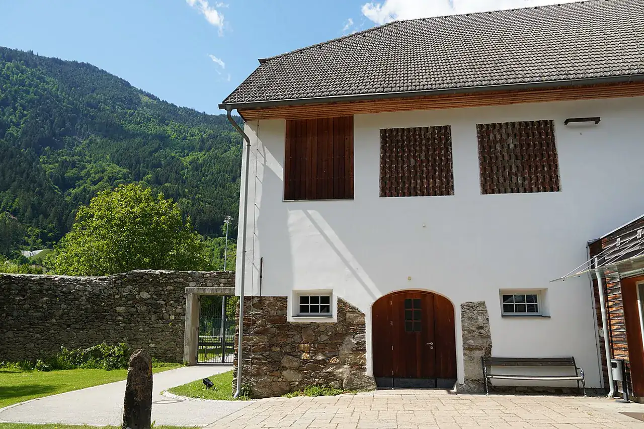 Obere und Untere Sachsenburg – widok 2